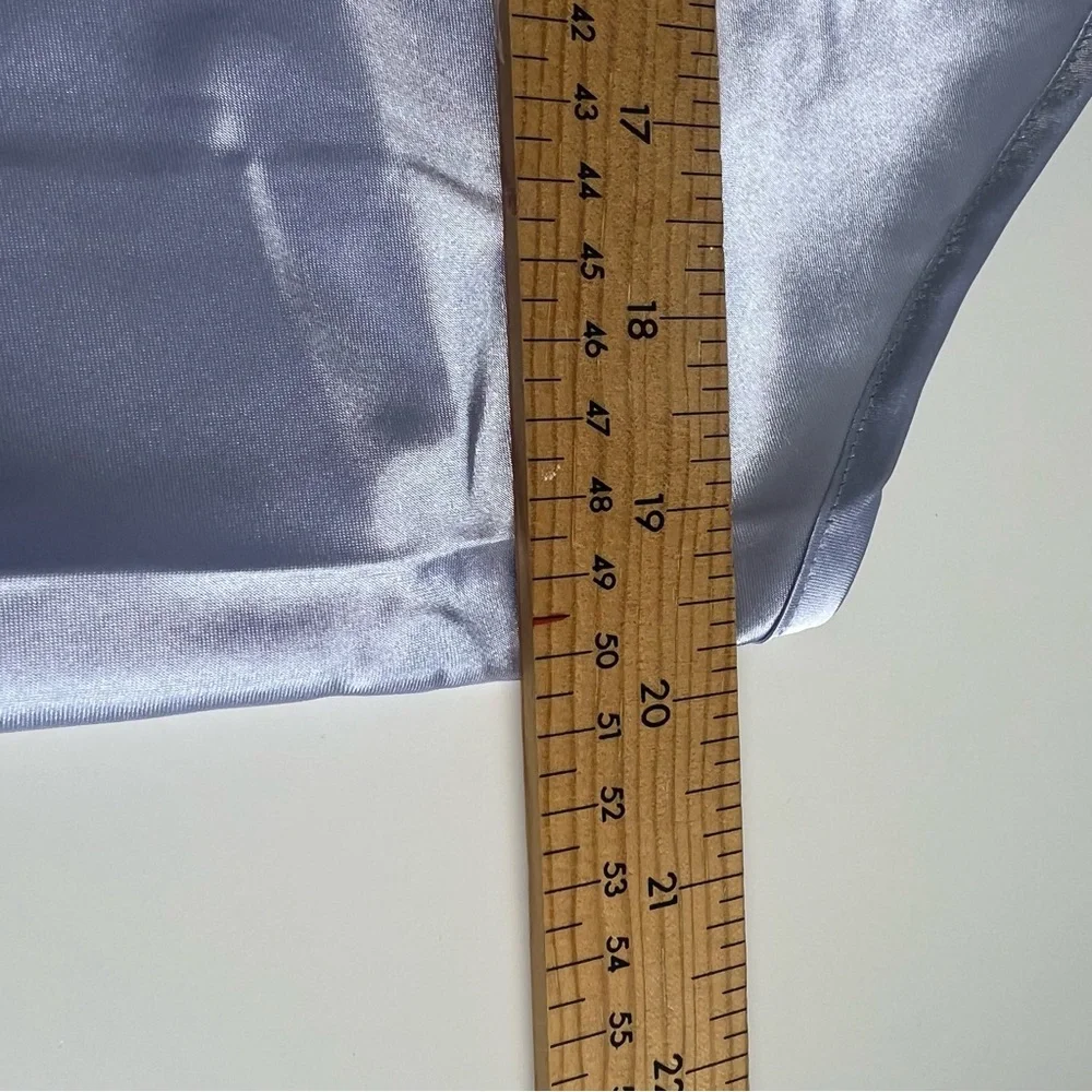 Vintage Gloria Vanderbilt Intimates | 2-Pc lilac Satin Chemise(l) & Robe(m) Set - Picture 7 of 13